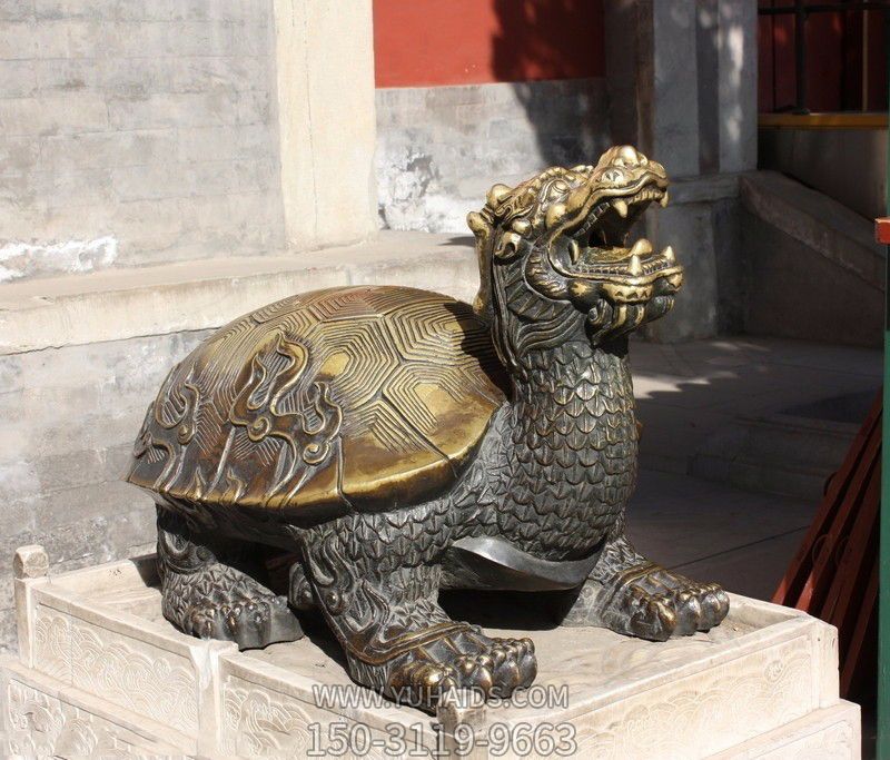 公園里擺放的張嘴的玻璃鋼創(chuàng)意龍龜?shù)袼?>
                                <h2>公園里擺放的張嘴的玻璃鋼創(chuàng)意龍龜?shù)袼?參數(shù)說明</h2>
                                                                        <table>
                                      <tr>
                                        <th>產(chǎn)品標(biāo)題</th>
                                        <td>公園里擺放的張嘴的玻璃鋼創(chuàng)意龍龜?shù)袼?/td>
                                      </tr>
                                      <tr>
                                        <th>發(fā)布時間</th>
                                        <td>2023-05-30 12:25</td>
                                      </tr>
                                      <tr>
                                        <th>價格</th>
                                        <td><span>電話咨詢</td>
                                      </tr>
                                                                              <tr>
                                          <th>雕刻內(nèi)容</th>
                                          <td>龍、龍龜</td>
                                        </tr>
                                                                              <tr>
                                          <th>應(yīng)用場所</th>
                                          <td>公園</td>
                                        </tr>
                                                                              <tr>
                                          <th>制作材質(zhì)</th>
                                          <td>玻璃鋼</td>
                                        </tr>
                                                                          </table>
                                <h2>公園里擺放的張嘴的玻璃鋼創(chuàng)意龍龜?shù)袼?詳細(xì)說明</h2>
                                <p>玉海雕塑是一家綜合性的雕塑公司，擁有多款公園里擺放的張嘴的玻璃鋼創(chuàng)意龍龜?shù)袼苣Ｐ?，可加工定制多種公園里擺放的張嘴的玻璃鋼創(chuàng)意龍龜?shù)袼埽С植馁|(zhì)、樣式、風(fēng)格、尺寸大小等方面的調(diào)整修改定制。我們所加工制作的公園里擺放的張嘴的玻璃鋼創(chuàng)意龍龜?shù)袼苜|(zhì)優(yōu)價廉，遍布全國多個省市地區(qū)，想要了解更多案例圖片，請電話或微信咨詢。材質(zhì)、大小、樣式等都可以按需定制，還可根據(jù)您提供給的公園里擺放的張嘴的玻璃鋼創(chuàng)意龍龜?shù)袼軜訄D進(jìn)行制作！如有相關(guān)需求，歡迎致電（微信同號）：<span>150-3119-9663</span></p>
                                                                <div   class=