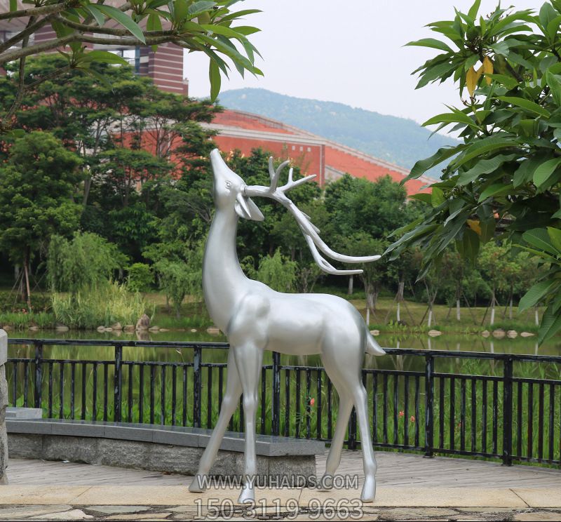 公園創(chuàng  )意不銹鋼白鋼鹿雕塑