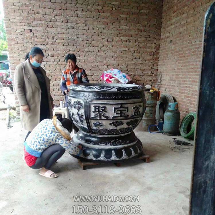 庭院青石做舊浮雕荷花花紋養魚(yú)水缸花盆雕塑