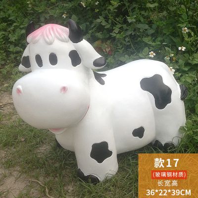 農場(chǎng)一只創(chuàng  )意玻璃鋼牛雕塑