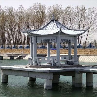 戶(hù)外公園湖中擺放青石仿古建筑休閑涼亭