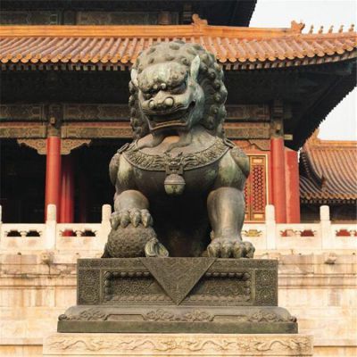 銅雕仿古門(mén)口對獅子雕塑大型景區裝飾擺件