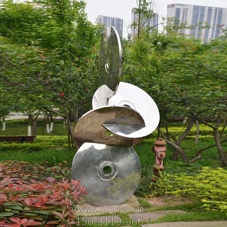 公園擺放不銹鋼鏡面光盤(pán)景觀(guān)雕塑