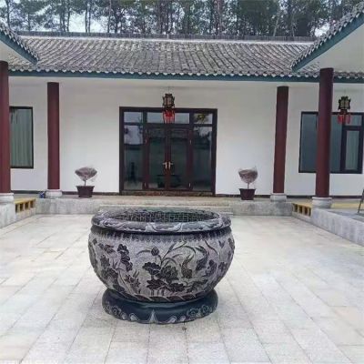 四合院擺放青石浮雕仿古養魚(yú)水缸