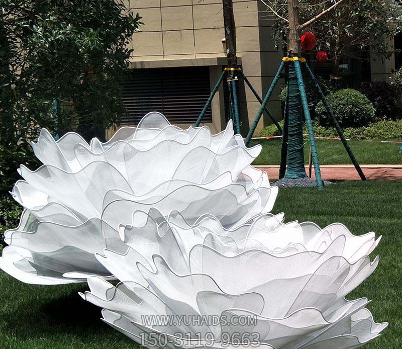 公園景區不銹鋼藝術(shù)仿真花朵雕塑